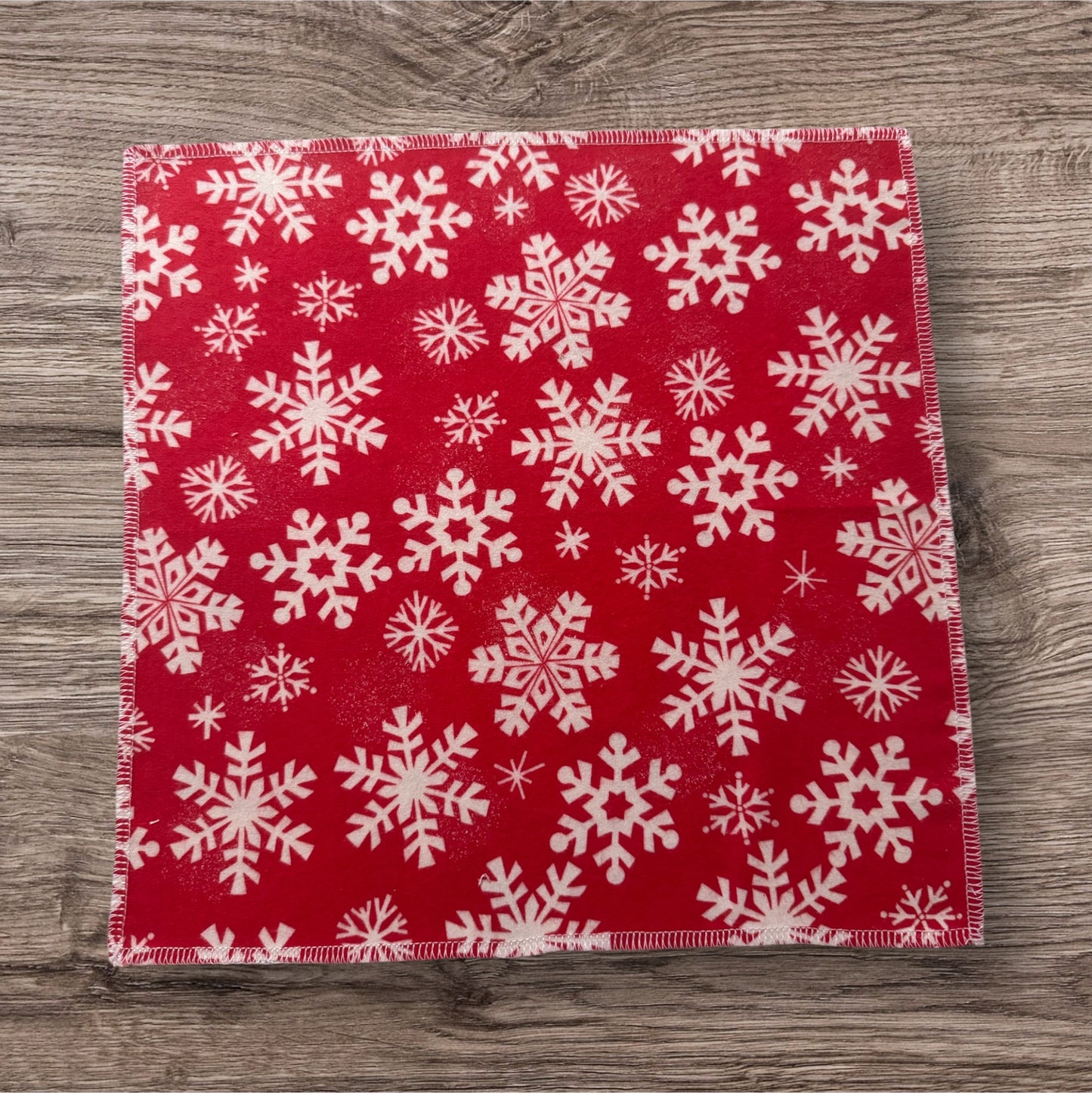 Reusable Paper Towels – Red Snowflake Print (6-Pack) | Eco-Friendly Holiday Kitchen