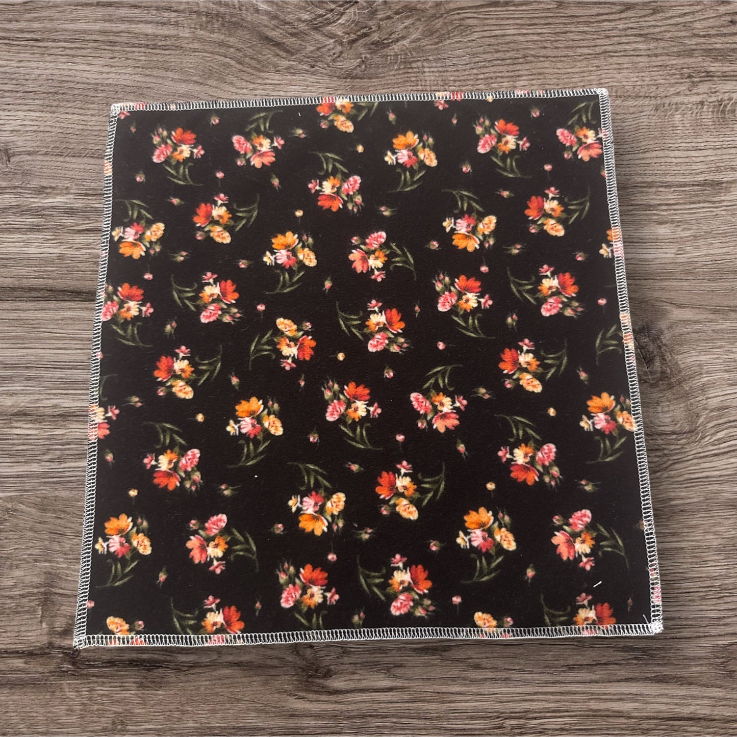 Reusable Paper Towels – Black Floral Print (6-Pack) | Eco-Friendly & Washable